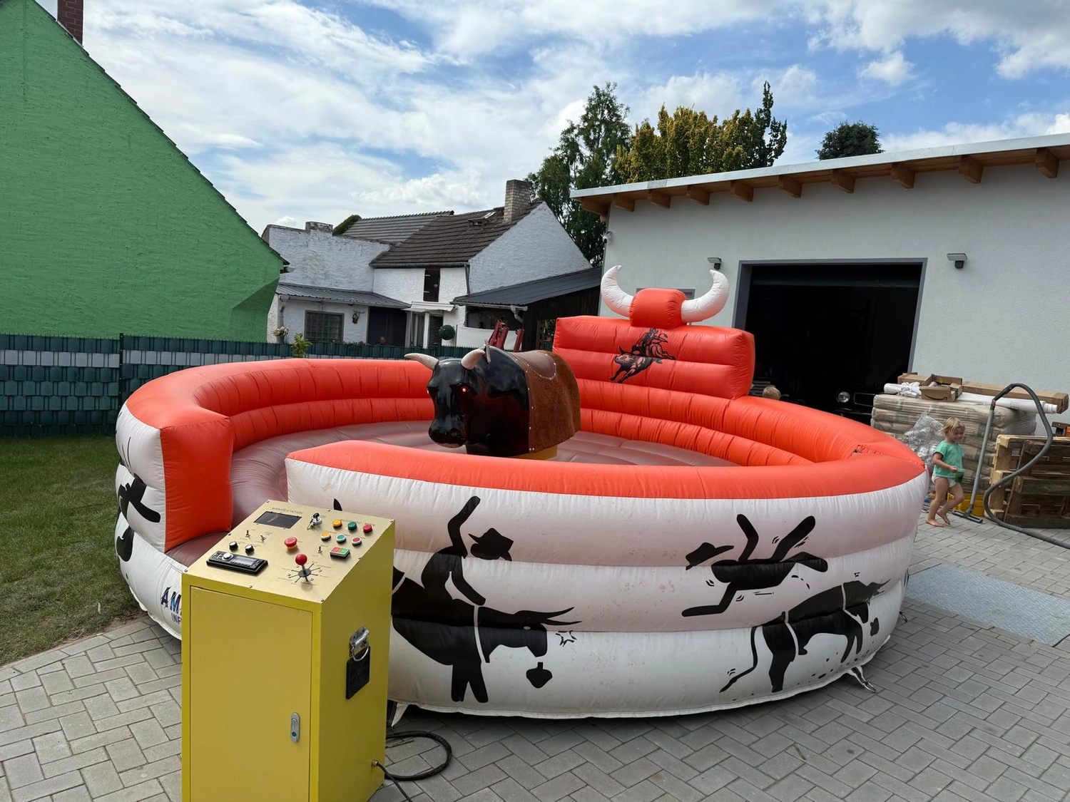 Hüpfburgen Mieten - Hüpfburg für alle Anlässe, Eventmodule - elektrischer Rodeo-Bulle